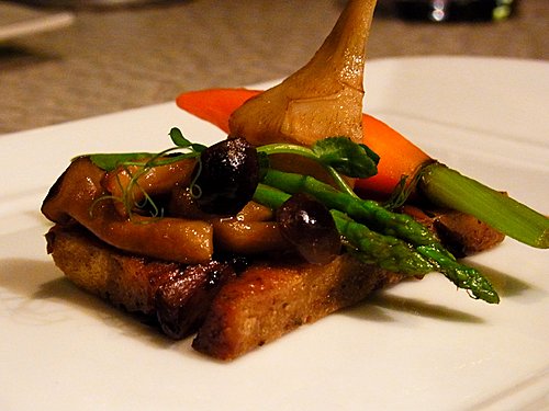 牛肝菌法式多士及青蘋果汁