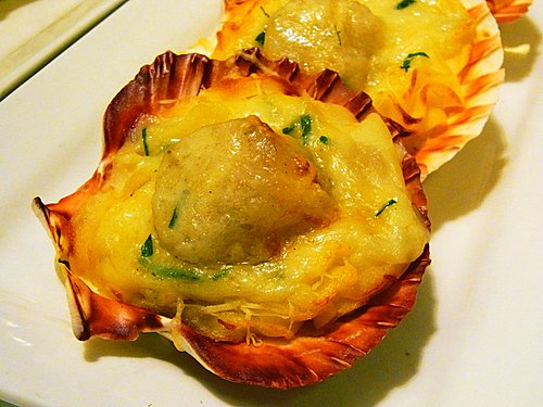 芝士焗波菜蓉伴帶子