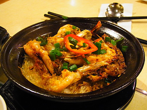 金銀蒜粉絲開邊蝦煲仔飯